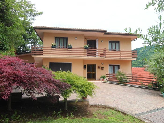 Casa quadrilocale in vendita in Via Vignaga Bassa, Chiampo