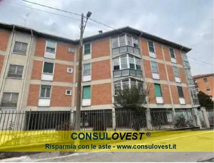 Appartamento trilocale in vendita in Via Galileo Galilei, Centro, Mortara