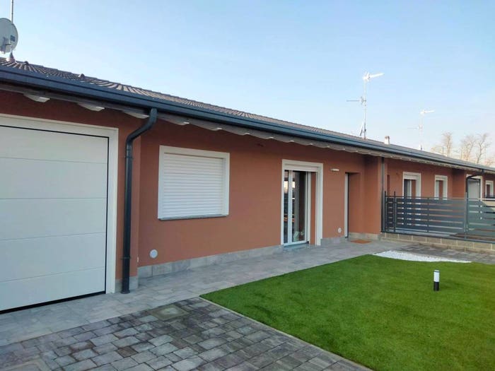 Casa quadrilocale in vendita in Via Cavalieri di Vittorio Veneto, Casorate Primo