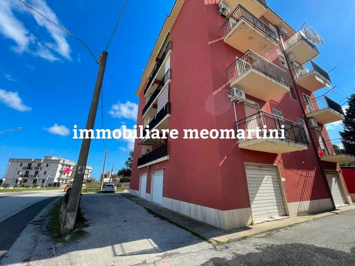 Appartamento quadrilocale in vendita in Piazza Girolamo Savonarola, Centro, Melilli