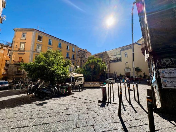 Appartamento quadrilocale in vendita in Via Francesco Saverio Gargiulo, Centro Storico, Napoli