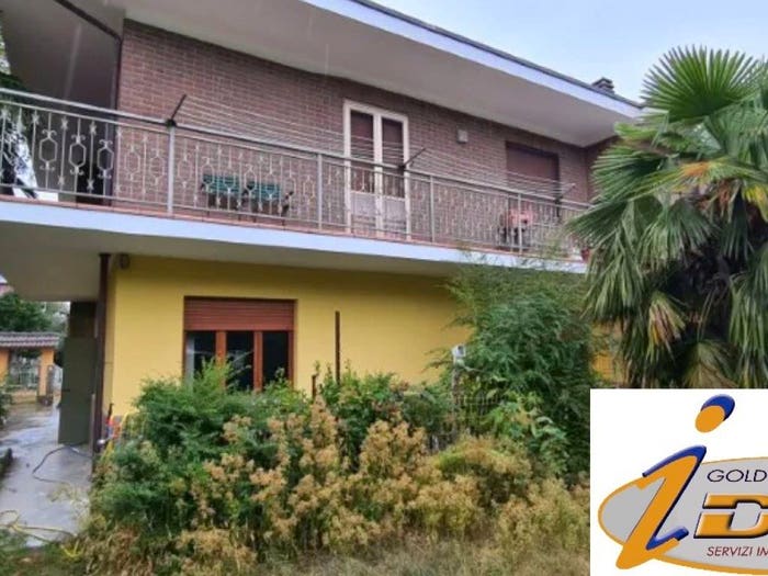 Casa con 6 locali in vendita in Via Rocca, San Giovanni, Nole