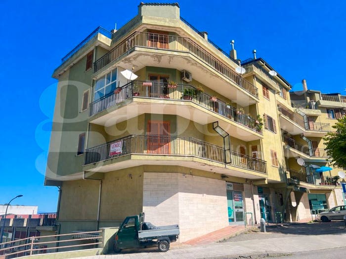 Appartamento con 5 locali in vendita in VIA GIUSEPPE RIZZO, Rossano, CoriglianoRossano