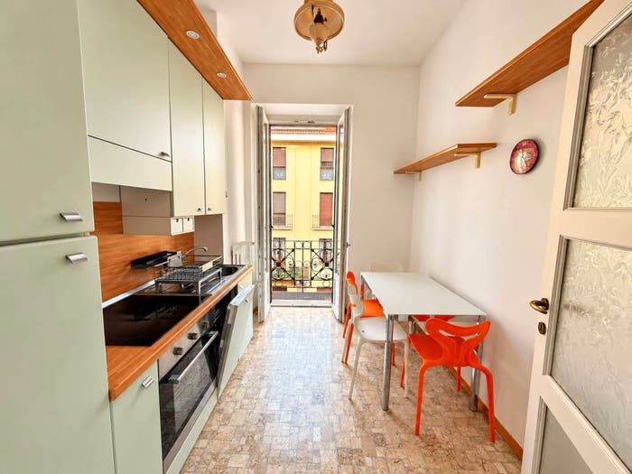 Appartamento trilocale in affitto in Via Lecco, Buenos Aires, Milano