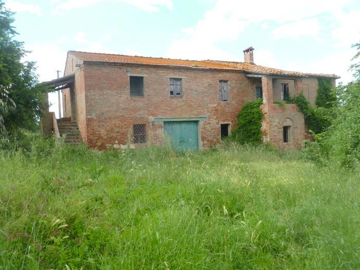 Casa con 6 locali in vendita in Frazione Gioiella, Gioiella, Castiglione del Lago