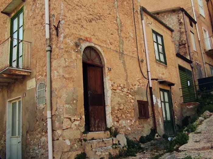 Casa con 5 locali in vendita in Via Padova, Canicattì