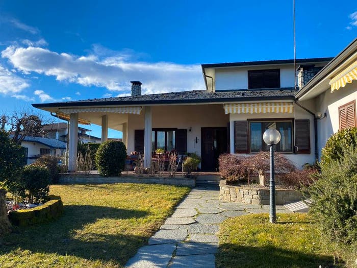 Casa con 6 locali in vendita in Via della Resistenza, Centro, Pianfei