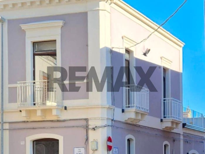 Casa con 6 locali in vendita in Via madonna delle grazie, Centro, Aci Sant'Antonio