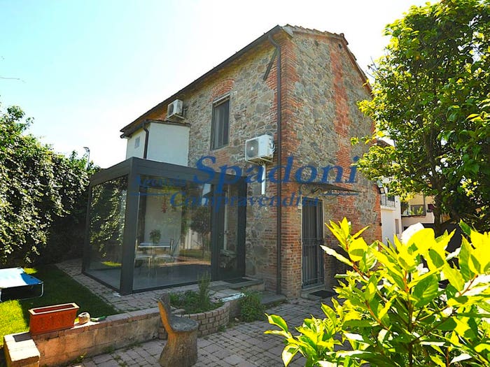 Casa quadrilocale in vendita in Via Giuseppe Garibaldi, Centro, Ponte Buggianese