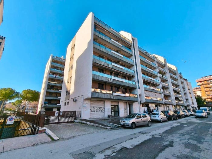 Appartamento quadrilocale in vendita in Via Francesco Marinaccio, San Ciro Stadio, Foggia