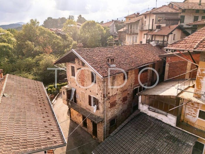 Casa quadrilocale in vendita in Frazione Baltigati, Baltigati, Valdilana