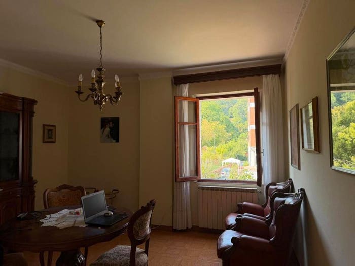 Casa con 6 locali in vendita in Quartiere Matteotti, Centro, Aulla