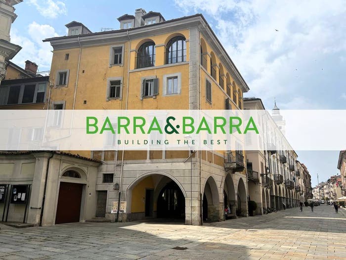 Appartamento con 5 locali in vendita in Via Roma, Centro Città, Cuneo