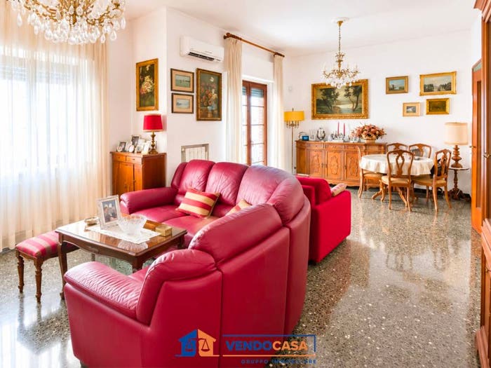 Appartamento con 6 locali in vendita in Via Ettore Perosio, Albaro, Genova