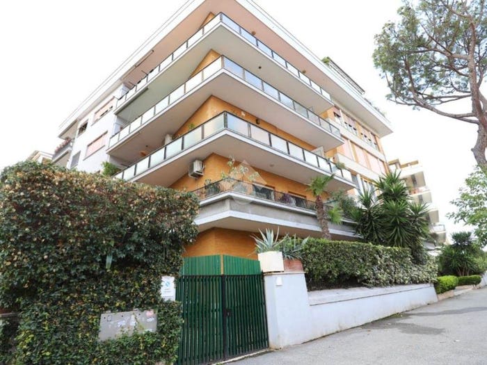 Appartamento quadrilocale in vendita in Via Capitan Casella, Ostia Levante, Roma