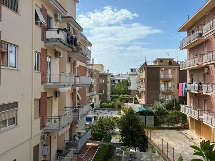 Appartamento trilocale in vendita in Via Messina, Gaeta
