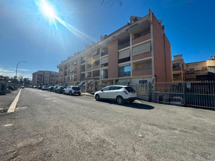 Casa trilocale in vendita in Via Menotti Garibaldi, Litoranea, Latina
