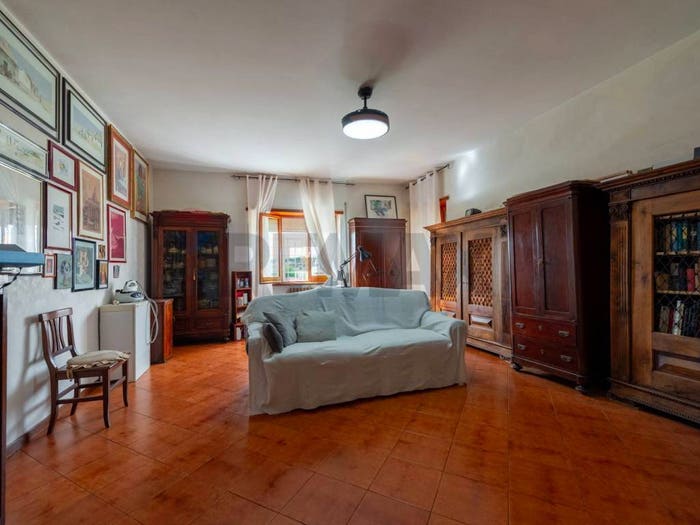 Appartamento quadrilocale in vendita in Borghesiana, Roma