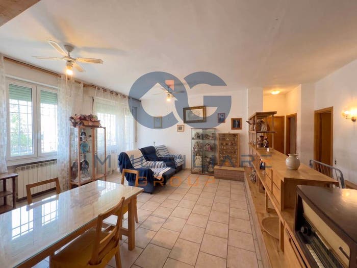 Appartamento quadrilocale in vendita in Via Alcide De Gasperi, Cento Paese, Cento
