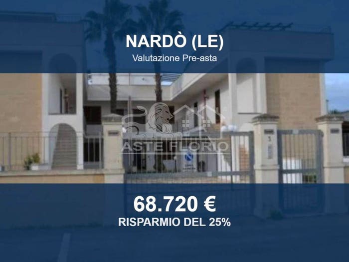 Appartamento trilocale in vendita in Via Ausonia, Centro, Nardò