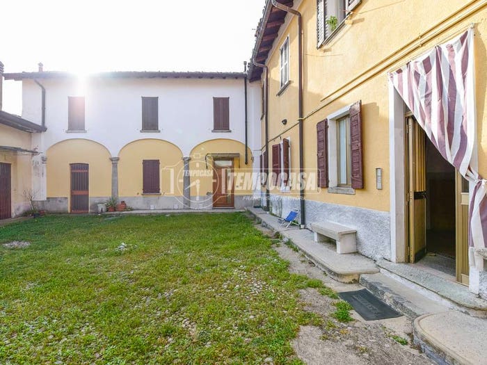 Appartamento trilocale in vendita in Via Roma, Centro, Castelmarte