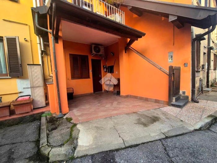 Appartamento bilocale in vendita in Via Indipendenza, Centro, Mezzago