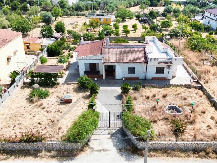 Casa quadrilocale in vendita in Via Ciane, Melilli