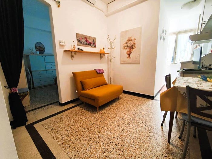 Appartamento bilocale in vendita in Via Roma Borgo Barusso, Alassio