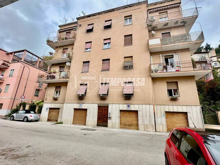 Appartamento trilocale in vendita in Viale Nicola Ciccolungo, Centro, Fermo