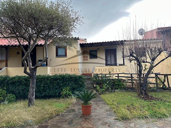 Appartamento bilocale in vendita in Via Leonardo da Vinci, Budoni