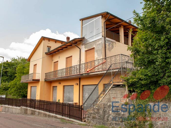 Appartamento con 6 locali in vendita in via Stanco, Stanco Di Sopra, Grizzana Morandi