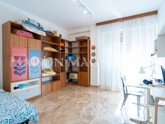 Appartamento trilocale in vendita in Via Cortevecchia, Centro Storico, Ferrara