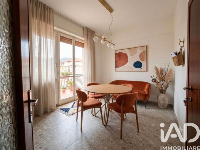Appartamento trilocale in vendita in Via Verga, Centro, Loano