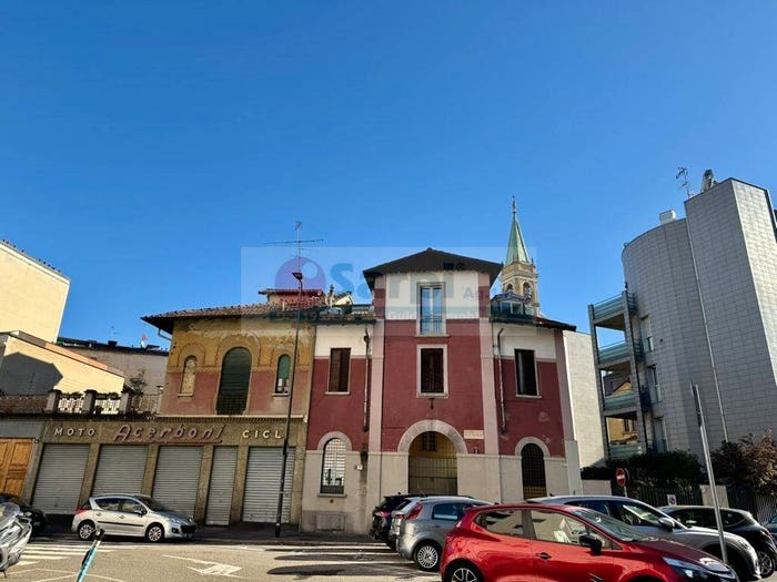 Appartamento trilocale in vendita in Via Antonio Pacinotti, Certosa, Milano