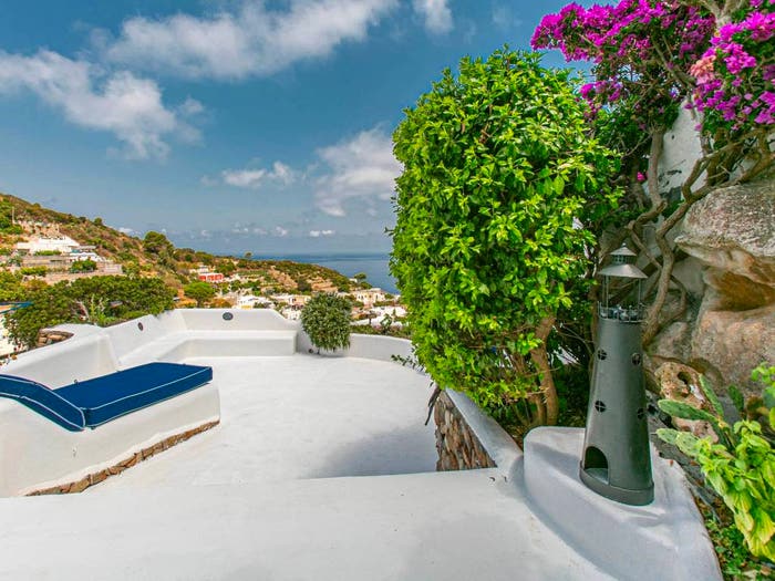 Casa con 6 locali in vendita in Via Campo Inglese, Ponza
