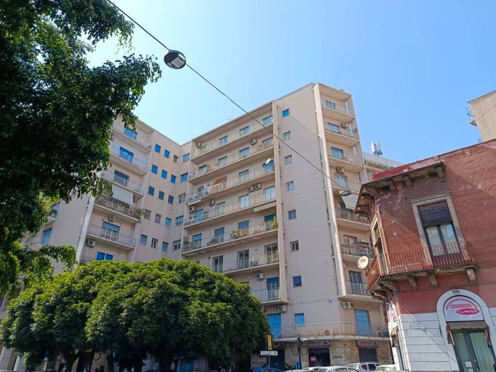 Appartamento con 6 locali in vendita in Corso Italia Europa, Catania