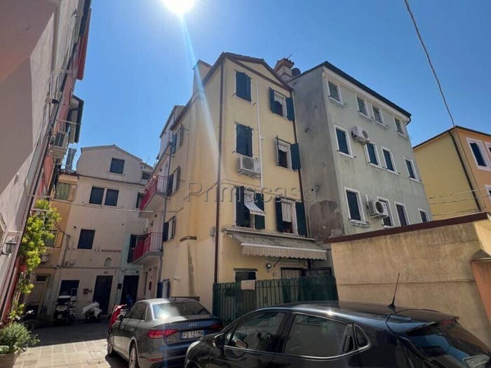 Casa bilocale in vendita in Via Sottomarina, Sottomarina, Chioggia