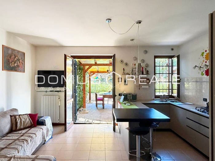Appartamento bilocale in vendita in Via Armando Diaz, Centro, Castelnuovo del Garda