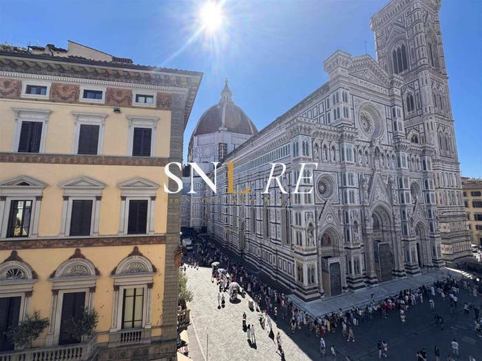 Appartamento quadrilocale in vendita in Piazza di San Giovanni, Piazza della Repubblica, Firenze