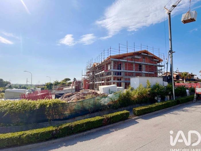 Appartamento trilocale in vendita in Via vaccarolo, Entroterra, Desenzano del Garda