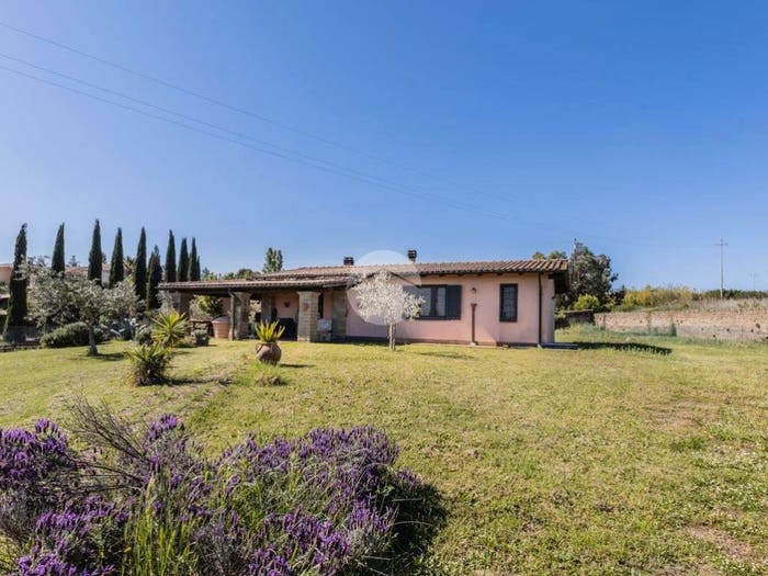 Casa bilocale in vendita in Via Marte, Monterosi