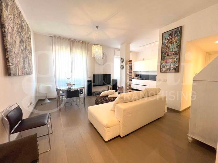 Appartamento bilocale in vendita in Viale Carlo Troya, Solari, Milano
