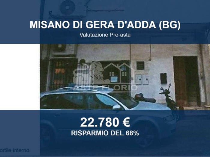Appartamento con 6 locali in vendita in Via Roma, Misano di Gera d'Adda