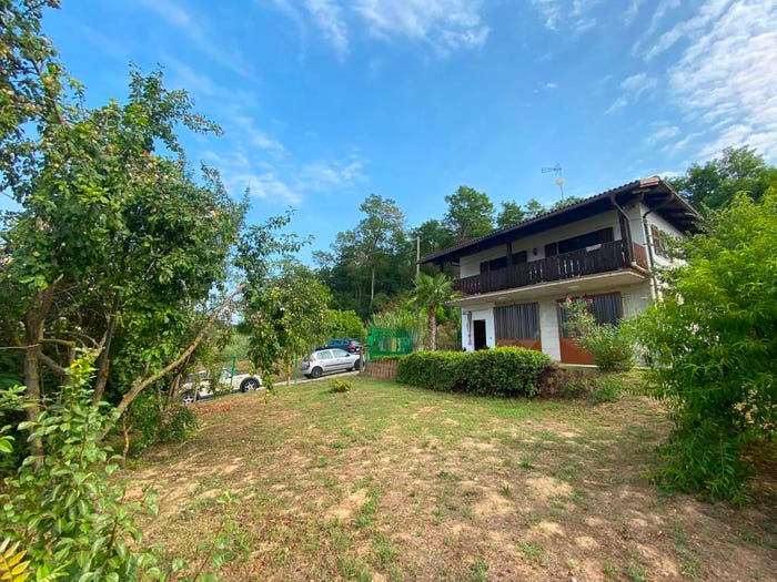 Casa quadrilocale in vendita in Regione Case Sparse, Castello di Annone