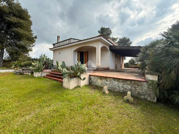 Casa trilocale in vendita in Strada Provinciale, Via Scalelle Strada Provinciale, Gallipoli