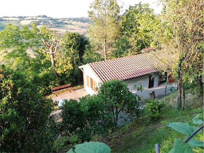 Casa quadrilocale in vendita in Montesicuro, Ancona