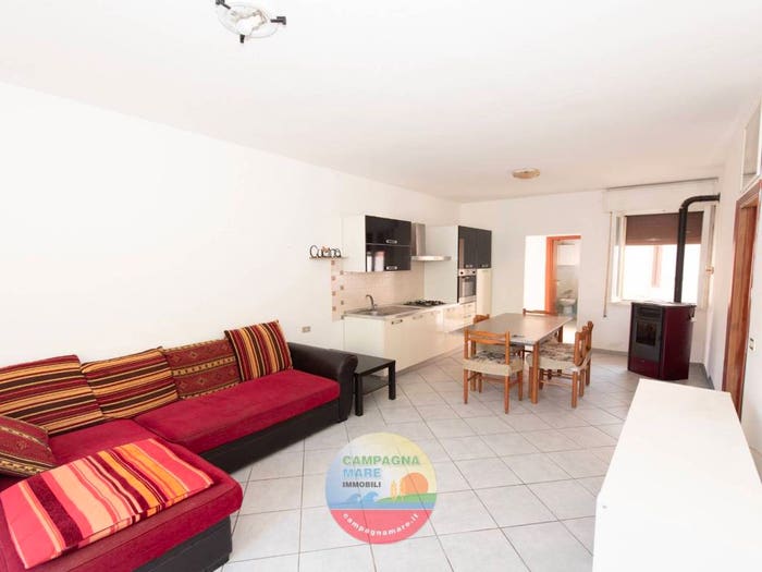 Appartamento trilocale in vendita in Via Novembre, Centro, Codigoro