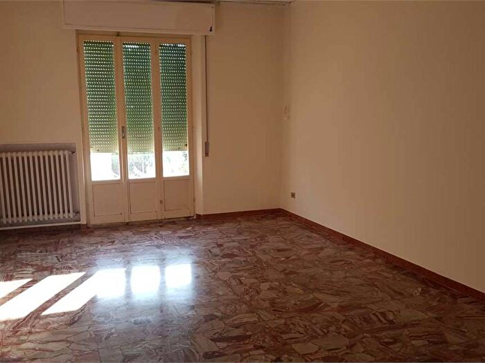 Appartamento con 6 locali in vendita in Centro, Fermo
