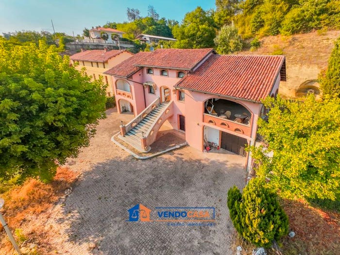 Casa con 5 locali in vendita in Via Regina Margherita, Centro, Baldichieri d'Asti