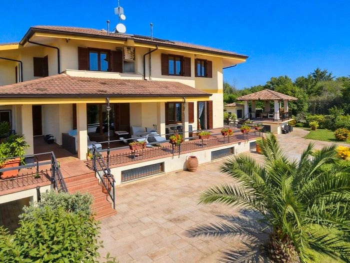 Casa con 6 locali in vendita in Vicolo Prataporci, Frascati